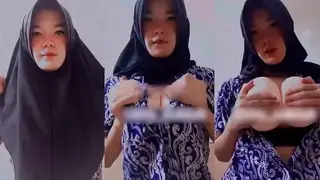 Bokep Indo Nabilah Hijab Toge Remas Toket Gede